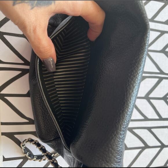 Jim Thompson leather crossbody bag with leather/chain strap - Picture 4 of 6